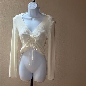 PrettyLittleThing Cream V-Neck Ruched Ribbed Lightweight Sweater Women’s Sz S
